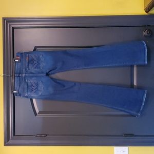 7 For All Mankind Jeans. Size 27. Inseam 32. "A Pocket"